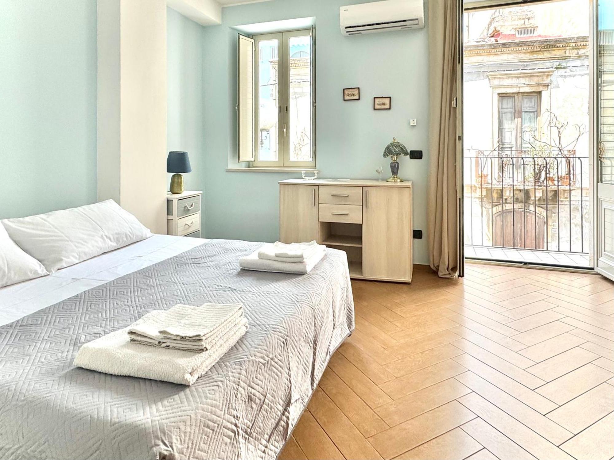 Maremare Apartments Giardini Naxos Luaran gambar
